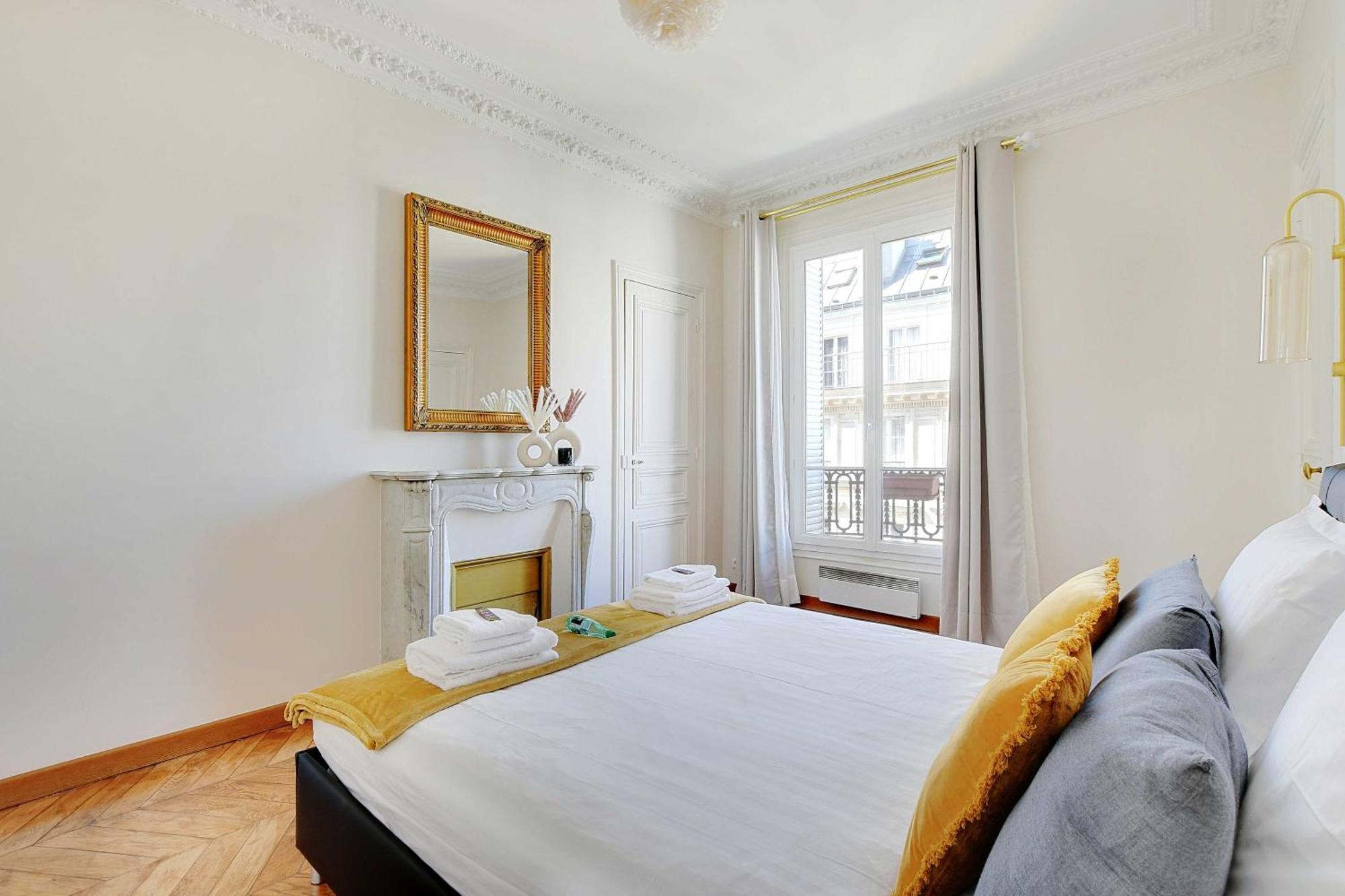 Modern - 2bd - 4p - Louvre - Marais